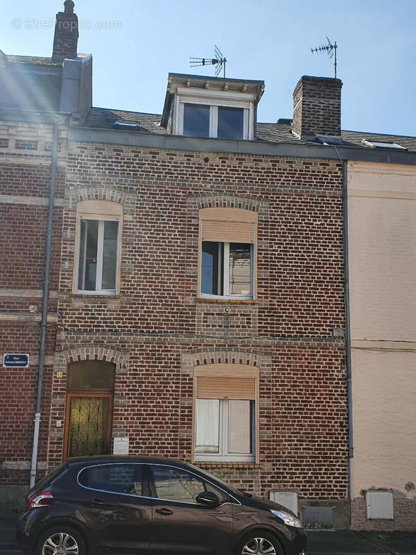 Maison à SAINT-QUENTIN