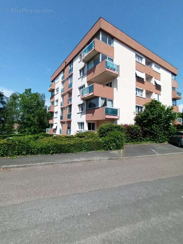 Appartement à MONTCEAU-LES-MINES