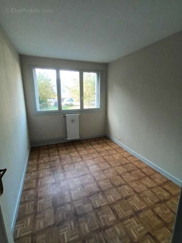 Appartement à MONTCEAU-LES-MINES