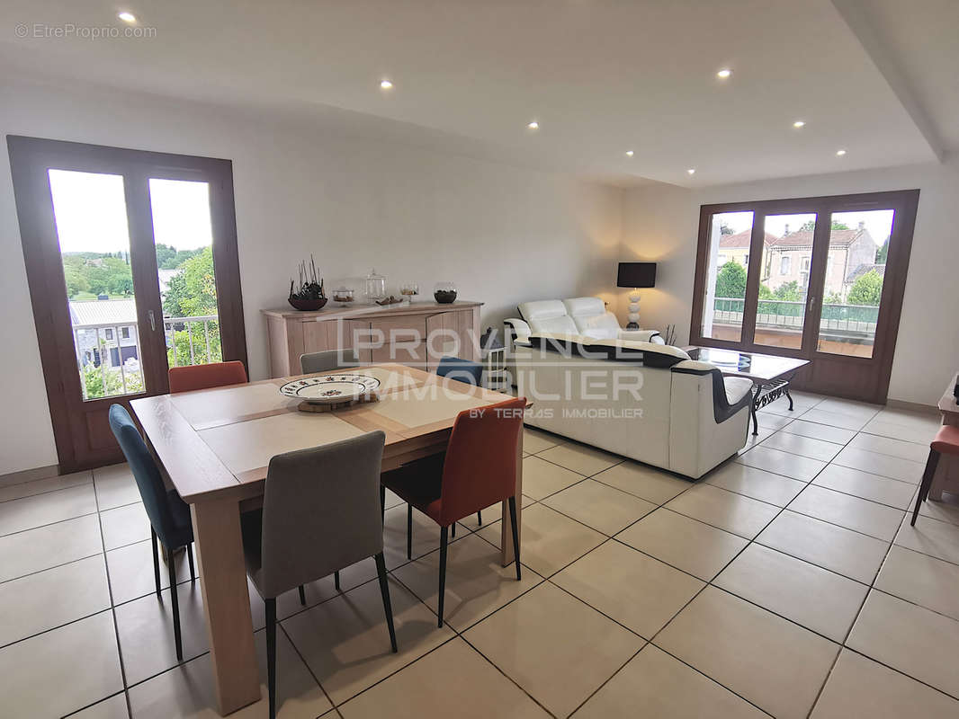 Appartement à MONTELIMAR