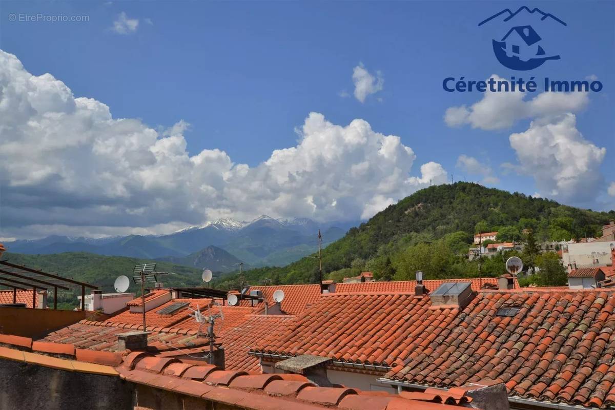 Appartement à SAINT-LAURENT-DE-CERDANS