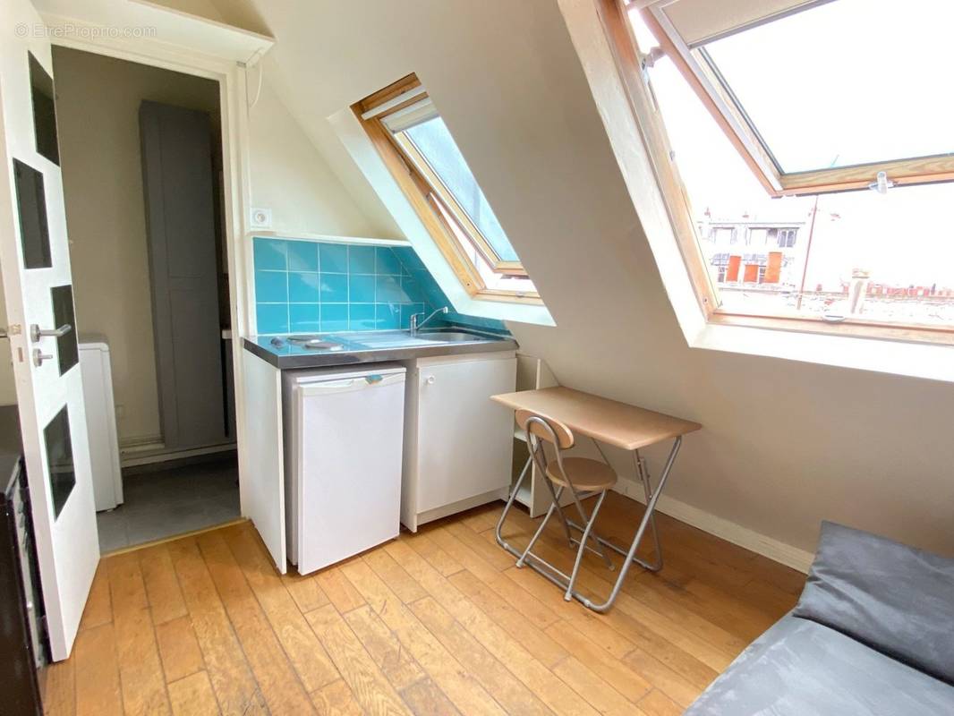 Appartement à PARIS-10E