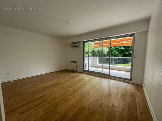 Nogent-sur-Marne 94130 - Appartement à NOGENT-SUR-MARNE