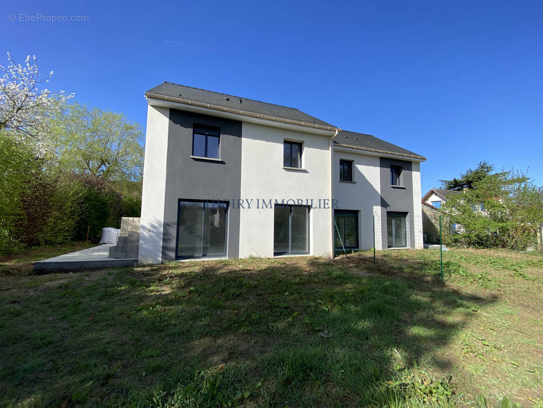 Maison à MONTFORT-L&#039;AMAURY