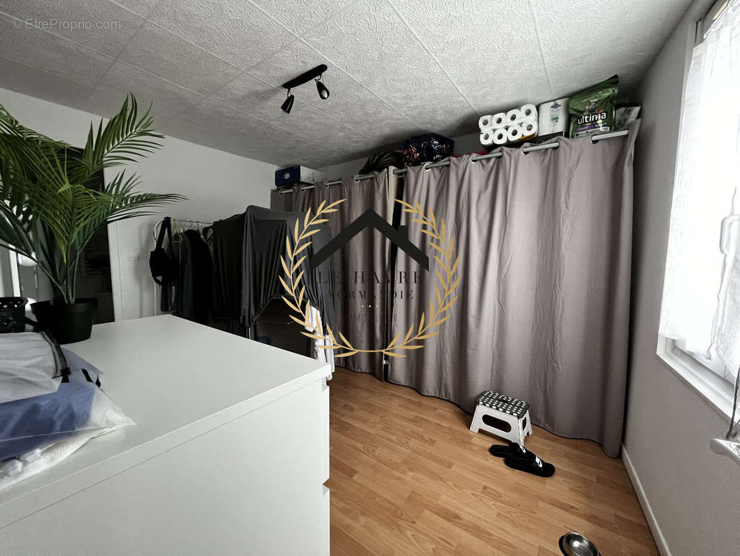 Chambre ou dressing - Appartement à EPOUVILLE