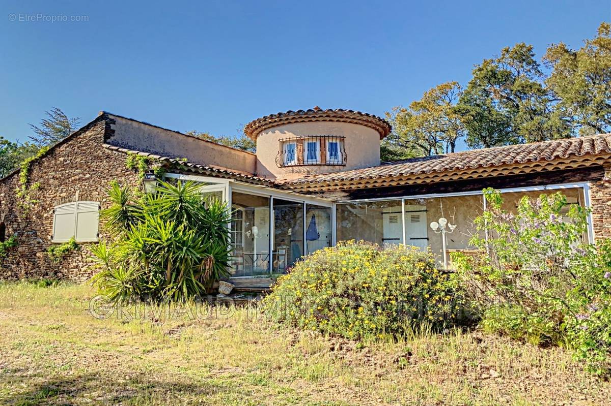 Maison à LA GARDE-FREINET