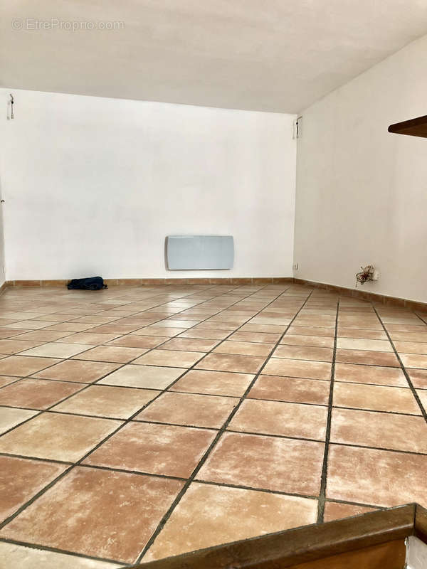 Appartement à PUGET-SUR-ARGENS