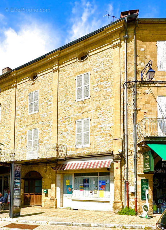 Maison à GOURDON