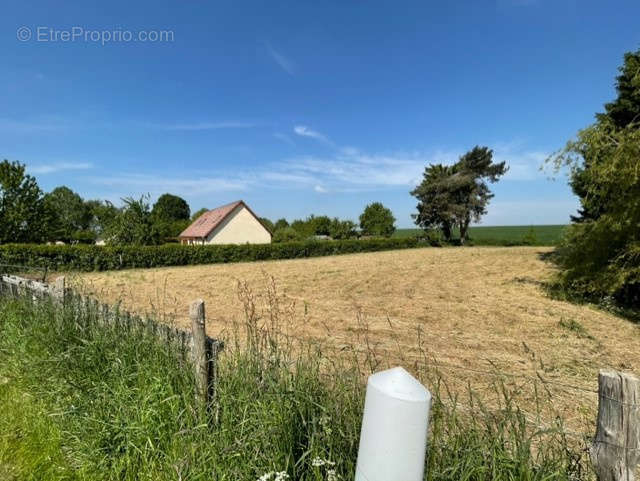 Terrain à LE GROS-THEIL