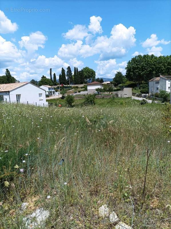 Terrain à CAZILHAC