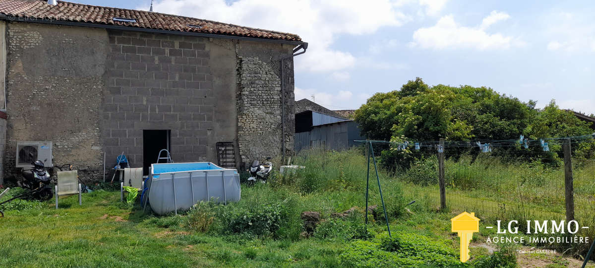 Maison à SEMOUSSAC