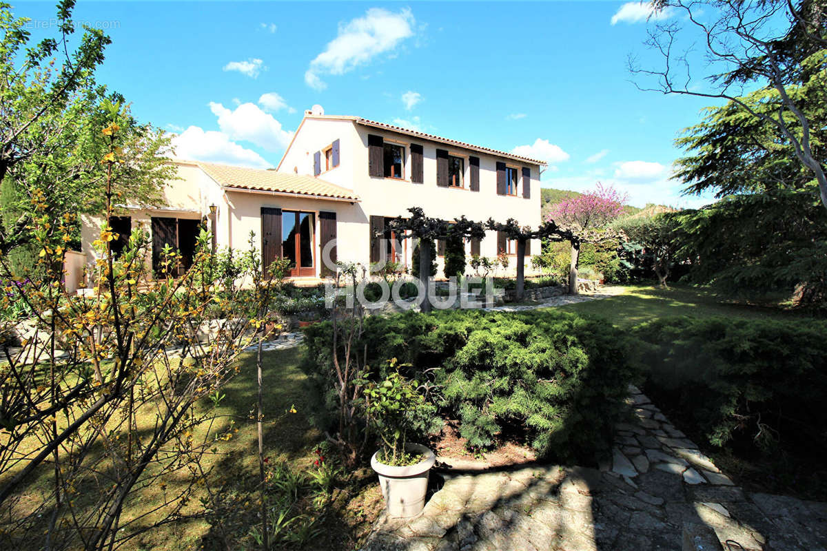 Maison à CAVEIRAC