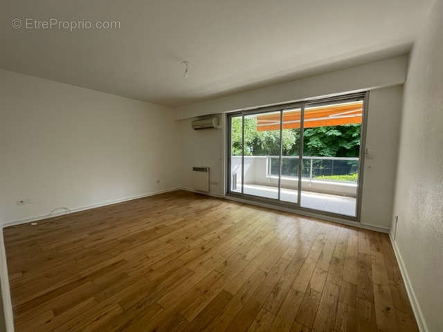 Appartement à NOGENT-SUR-MARNE