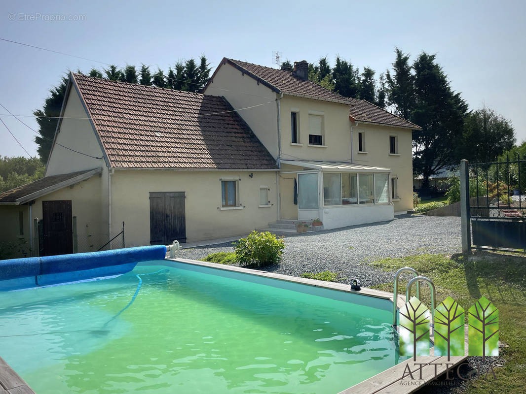 Maison à MOUTIER-MALCARD