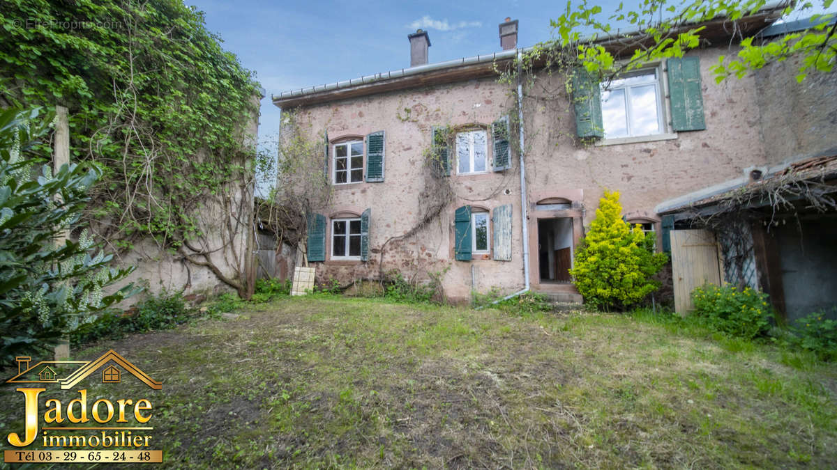 Maison à PROVENCHERES-SUR-FAVE