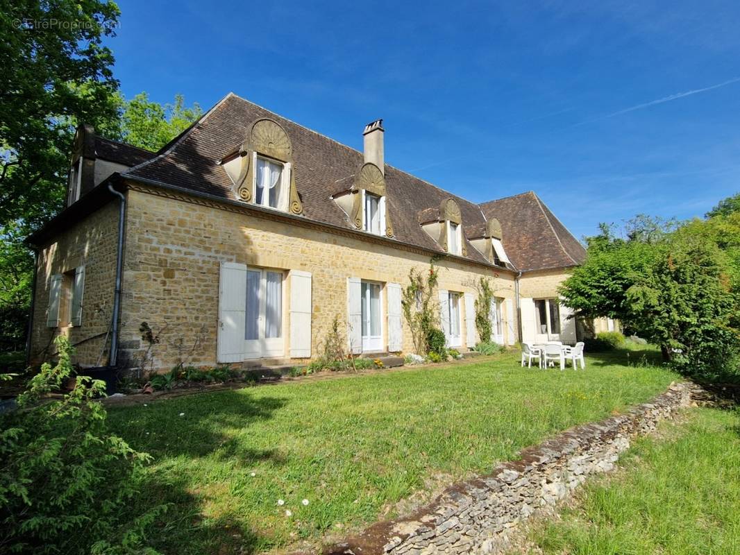 Coté sud - Maison à LE BUGUE