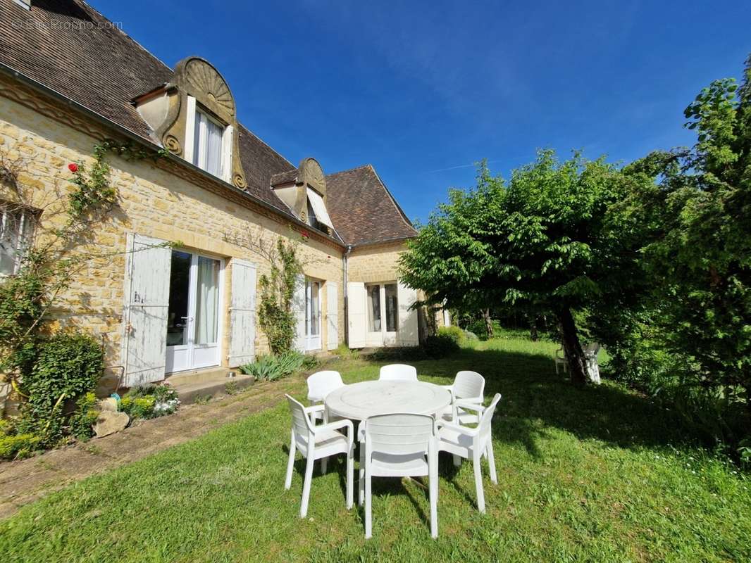 Terrasse au Sud - Maison à LE BUGUE