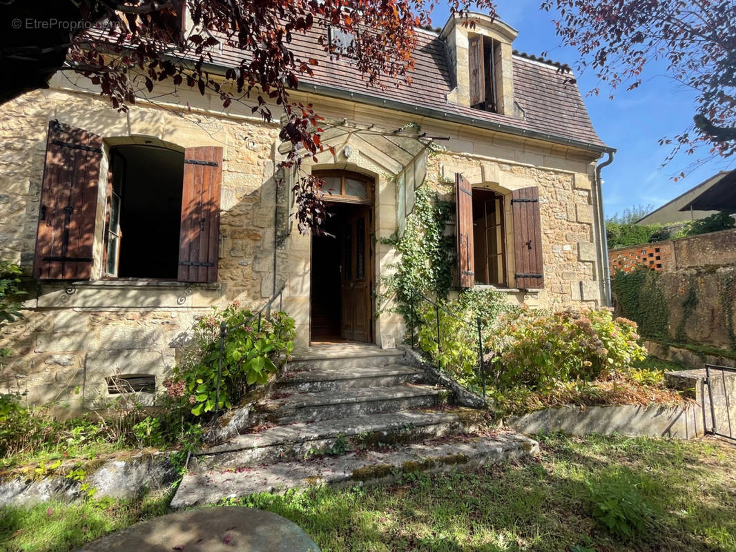 Maison principale - Maison à SAINT-CYPRIEN