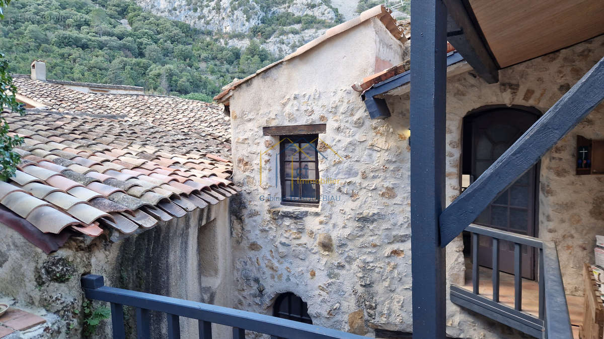 Maison à SAINT-GUILHEM-LE-DESERT