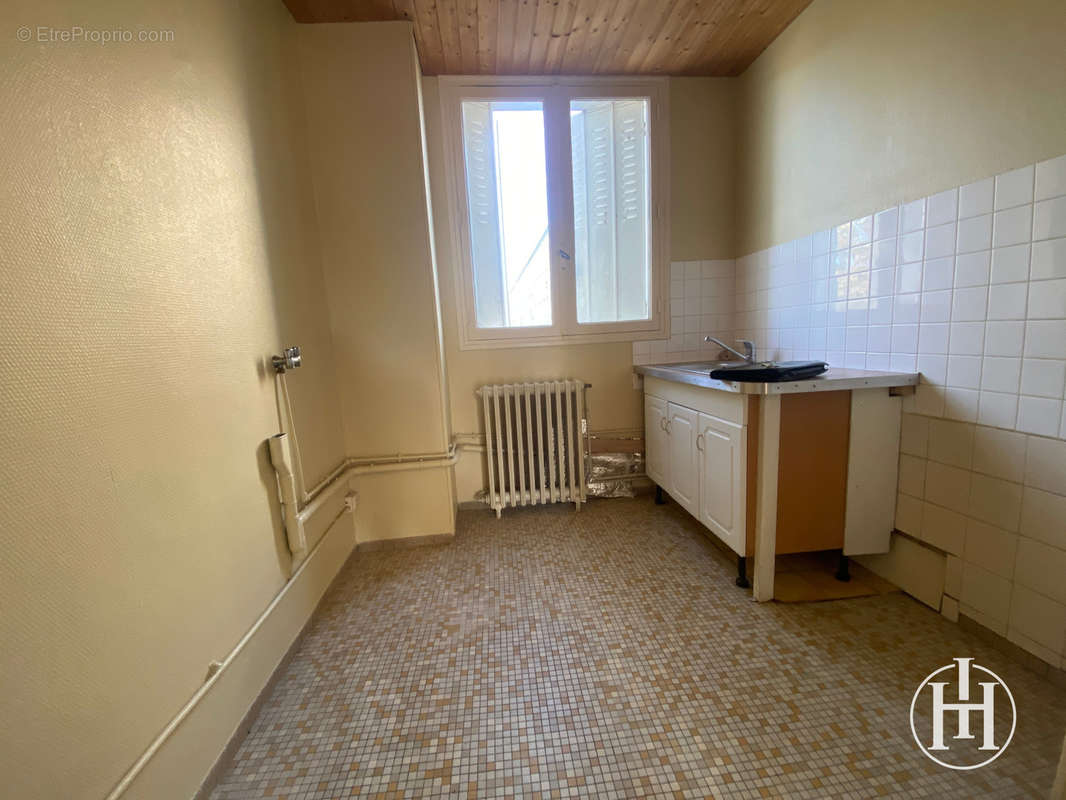 Appartement à SAINT-AMAND-MONTROND