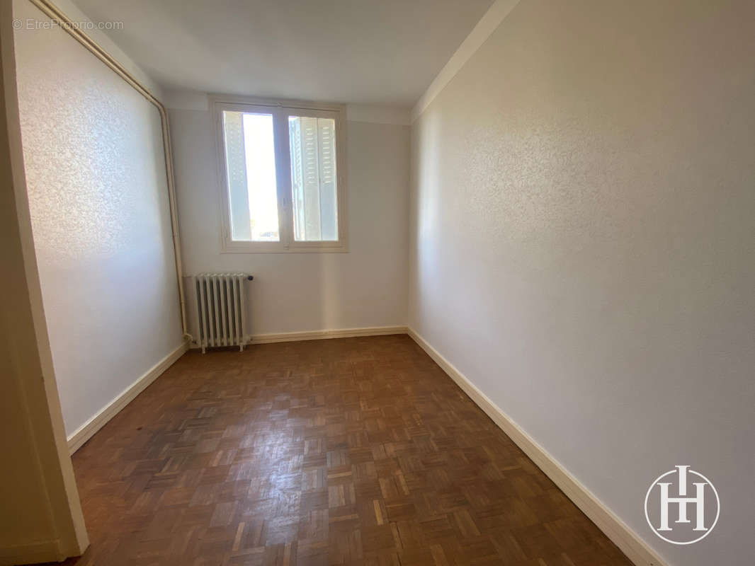 Appartement à SAINT-AMAND-MONTROND