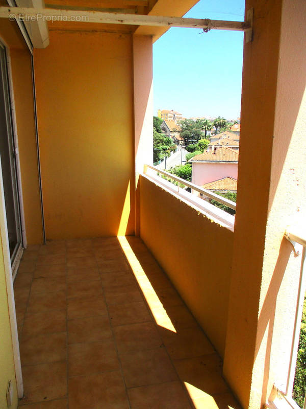 Appartement à HYERES