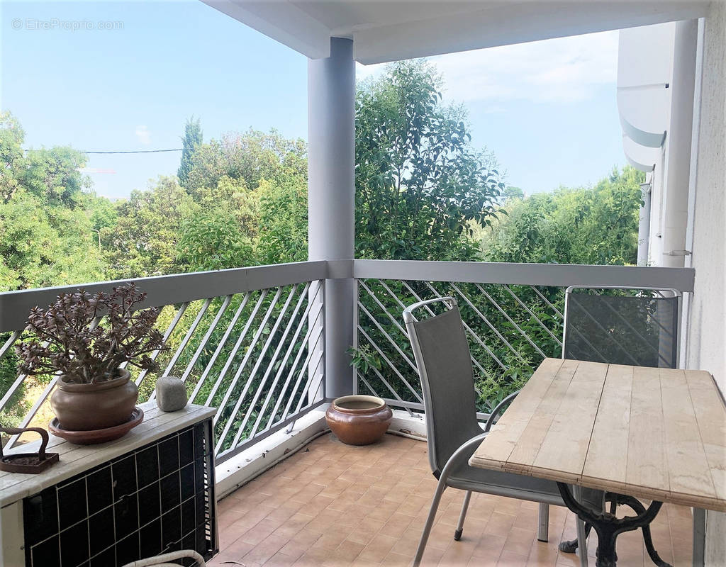 Appartement à MARSEILLE-8E