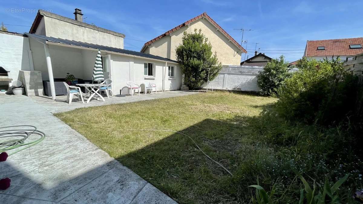 Maison à CLICHY-SOUS-BOIS