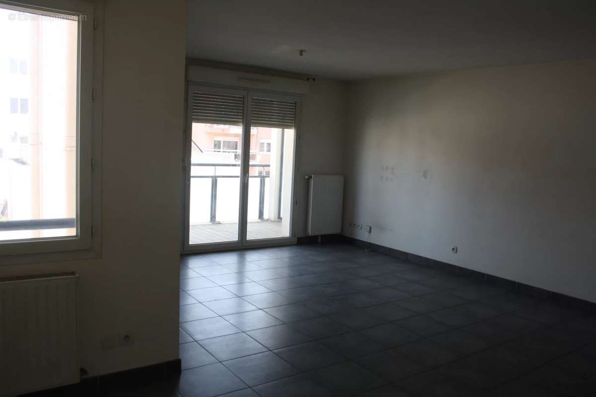 Appartement à LYON-8E