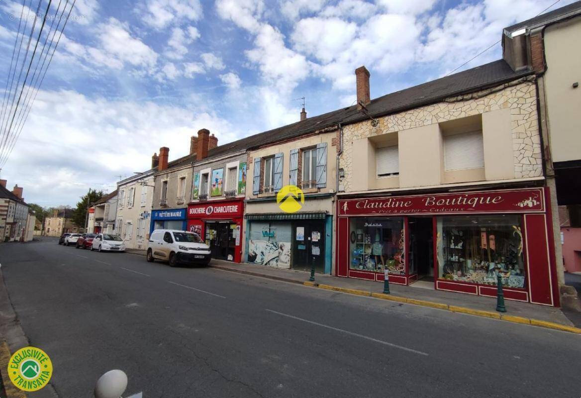 Commerce à VAILLY-SUR-SAULDRE