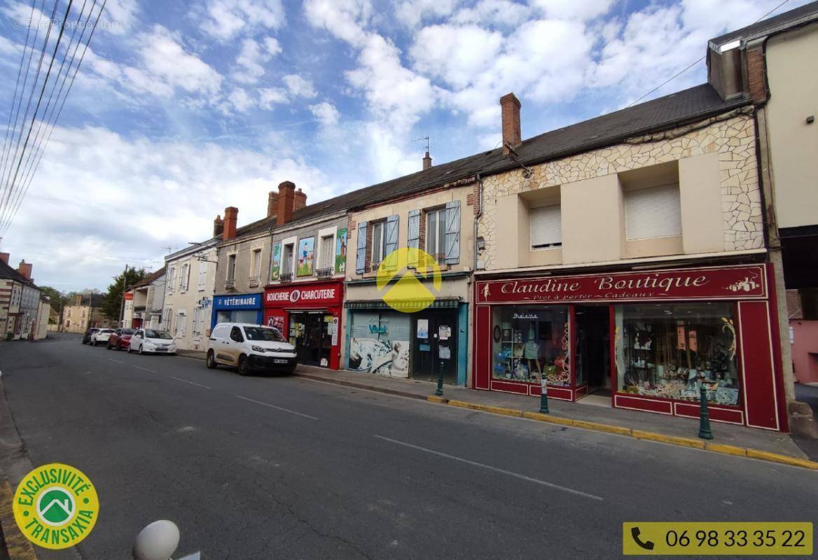 Commerce à VAILLY-SUR-SAULDRE