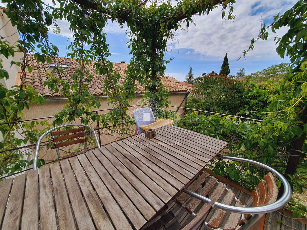 Maison à SAINT-SATURNIN-LES-APT