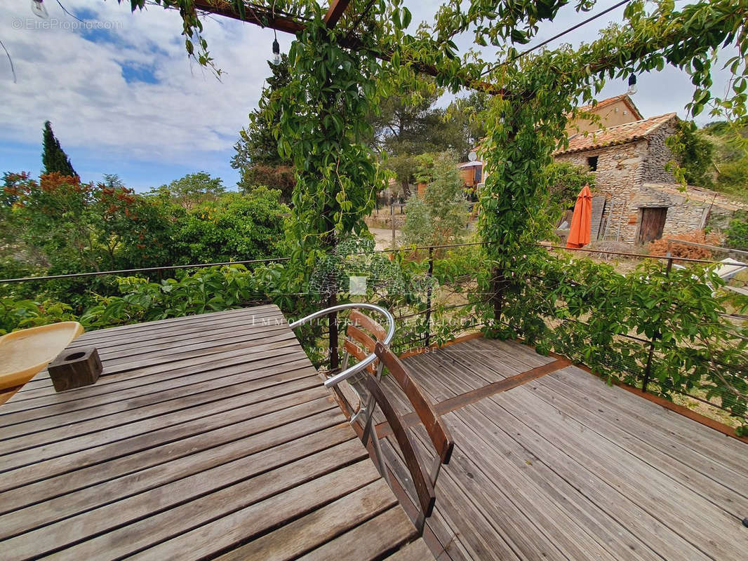 Maison à SAINT-SATURNIN-LES-APT