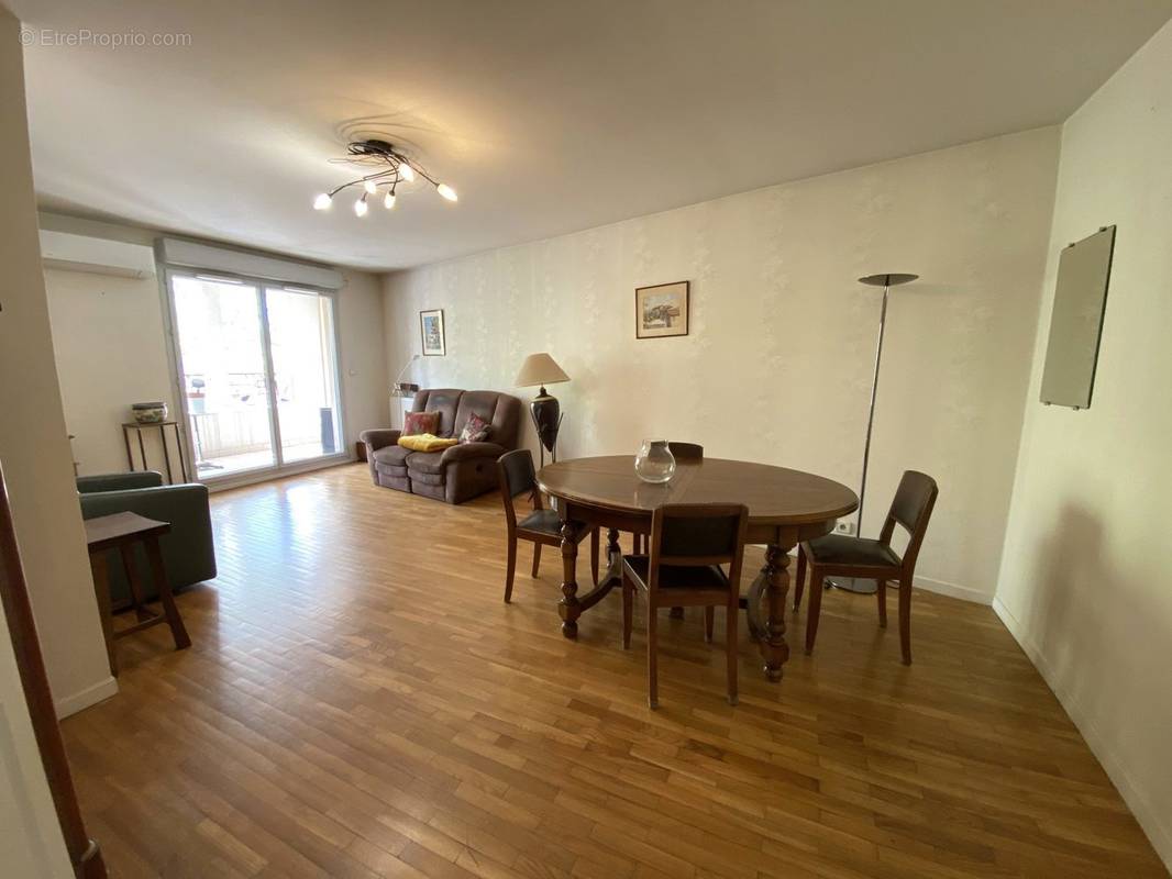 Appartement à LYON-5E