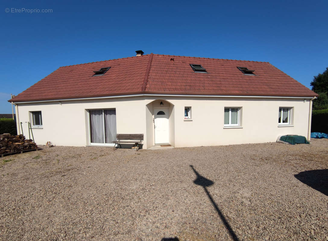 Maison à SAINT-OUEN-SUR-LOIRE