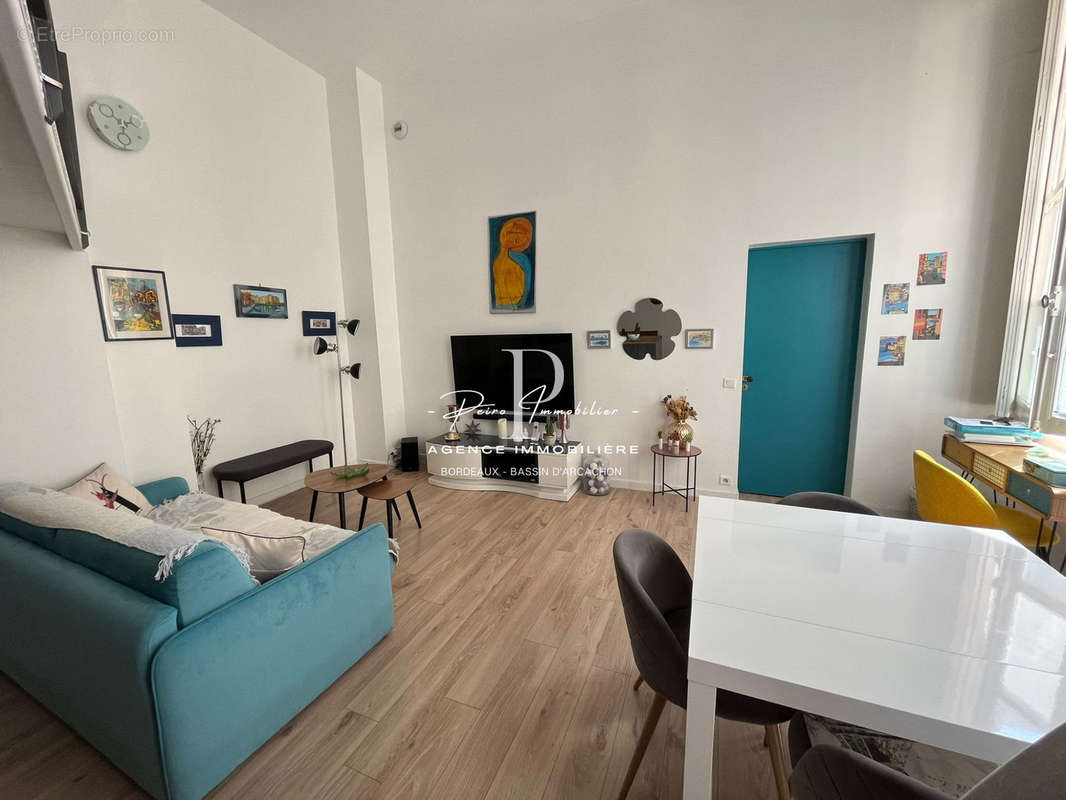 Appartement à BORDEAUX