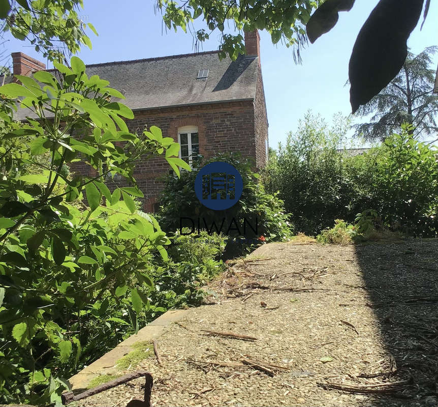 Maison à GUIGNEN