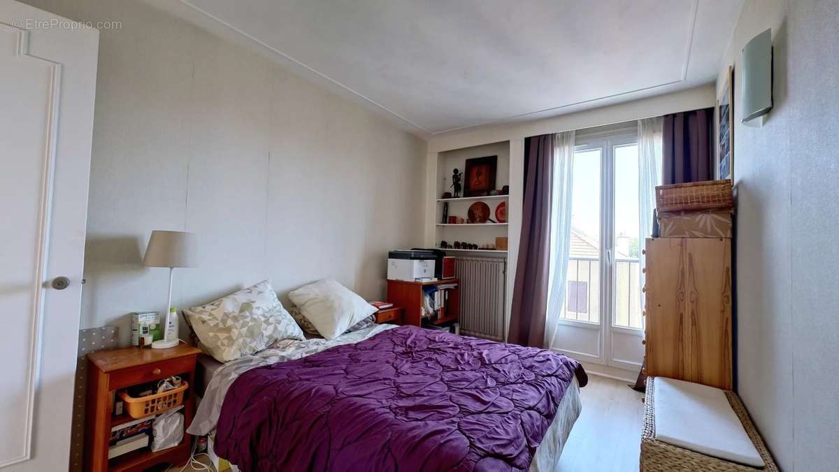 Appartement à SAINT-MAUR-DES-FOSSES