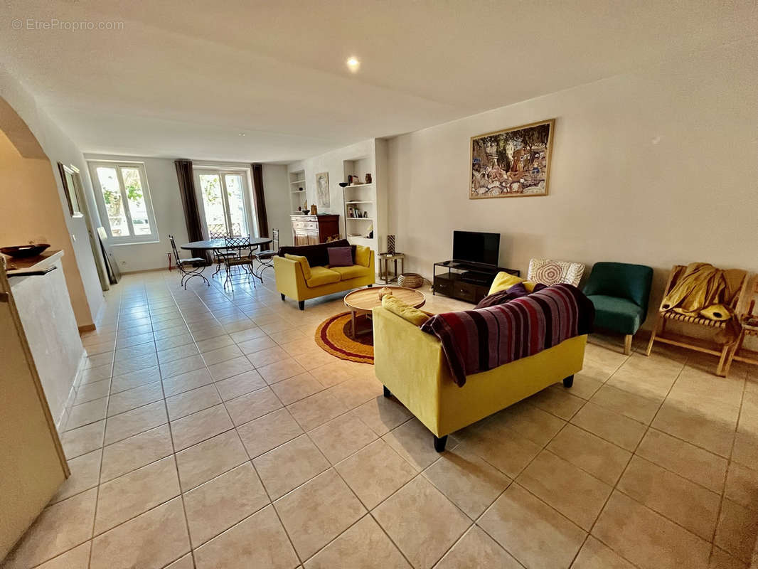 Appartement à VAISON-LA-ROMAINE