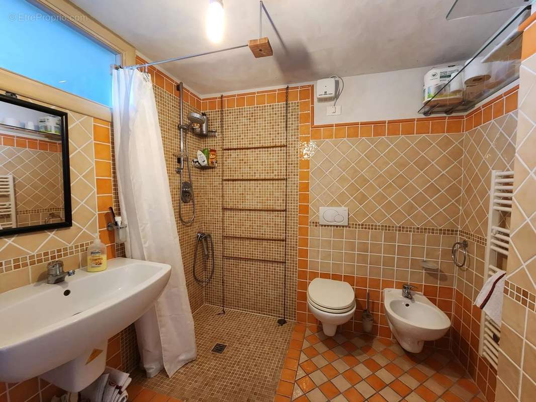 Appartement à MENTON