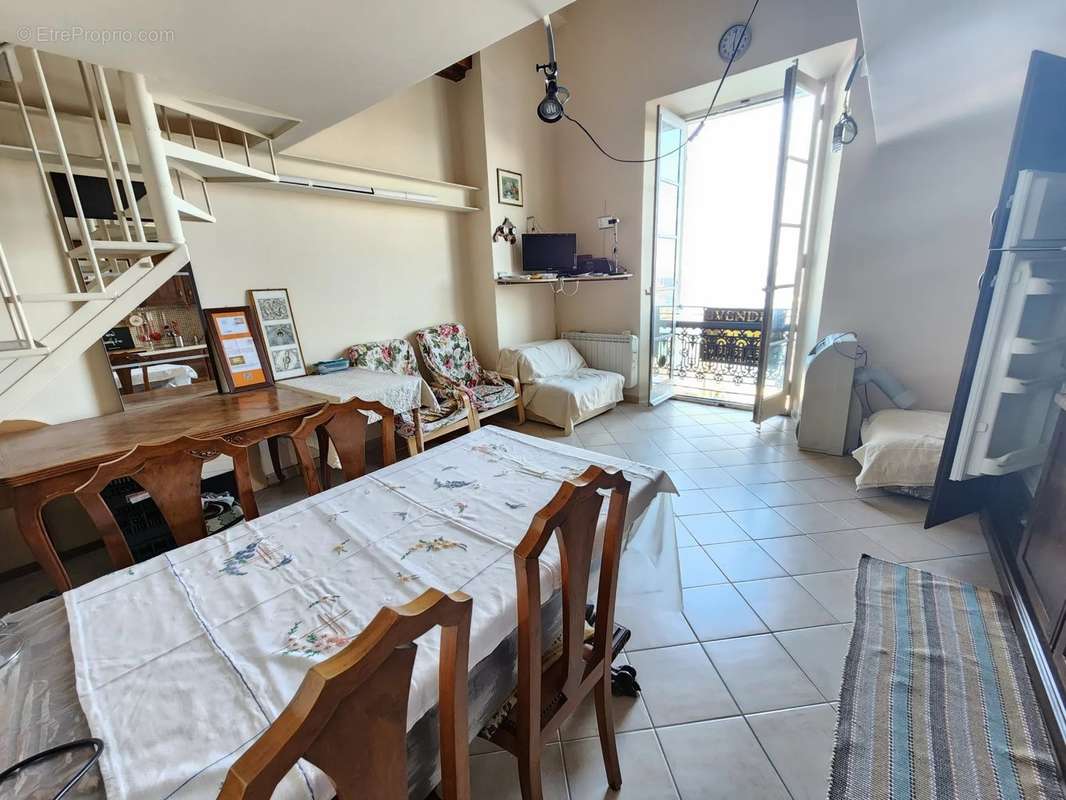 Appartement à MENTON