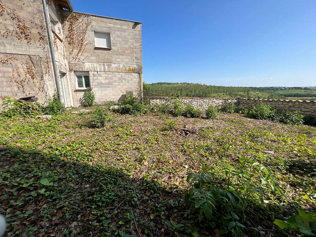 Appartement à CAGNAC-LES-MINES