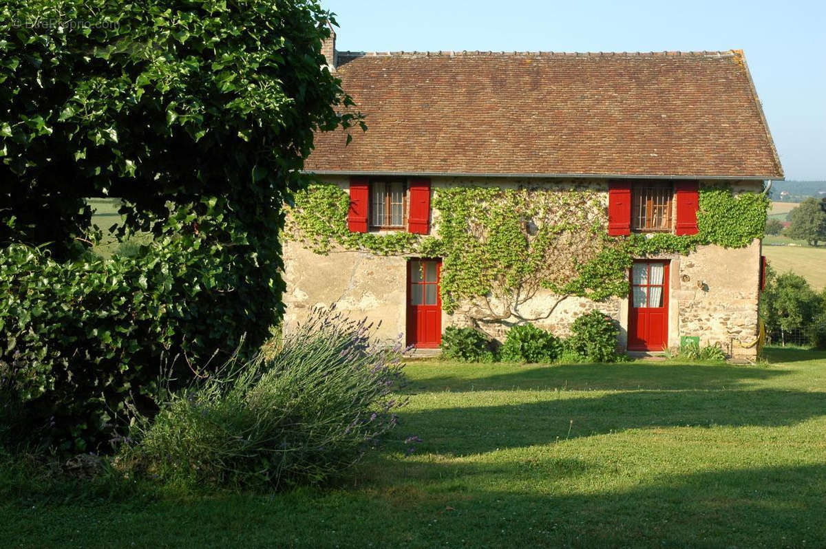 Maison à SAINT-SEINE