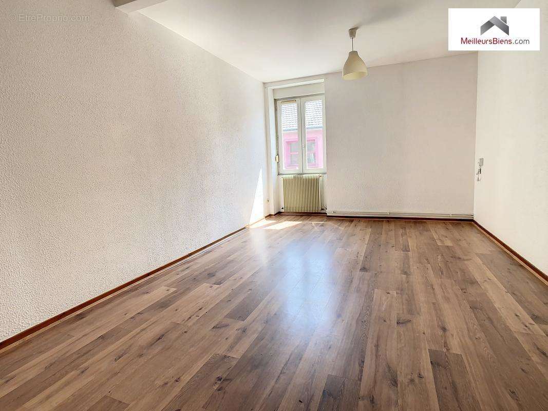 Appartement à MONTCEAU-LES-MINES