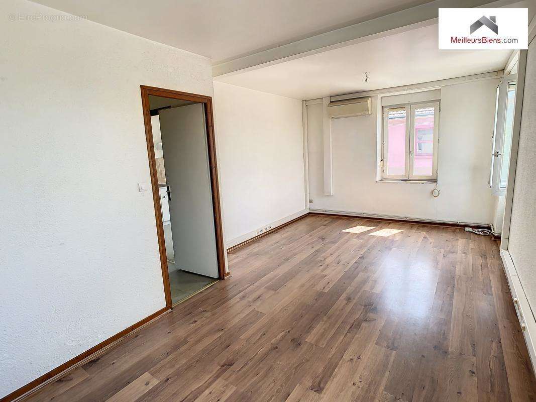 Appartement à MONTCEAU-LES-MINES