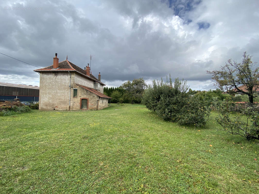 Maison à CHAGNY