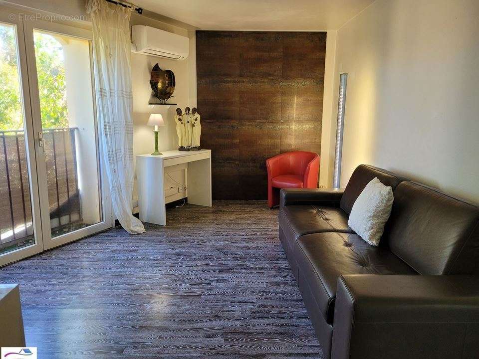 Appartement à MANDELIEU-LA-NAPOULE