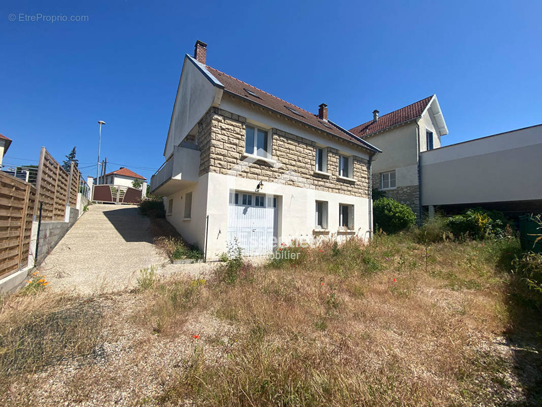 Maison à TRIEL-SUR-SEINE