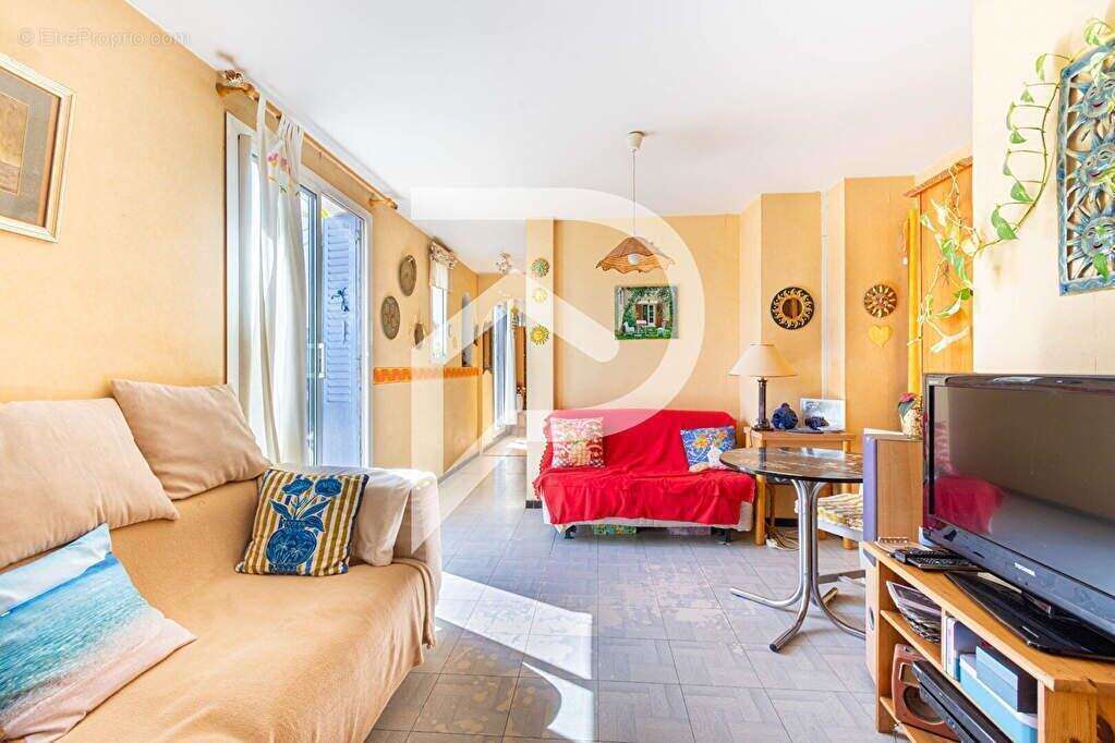 Appartement à MARSEILLE-8E