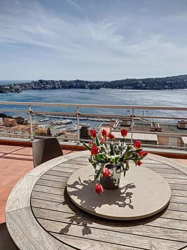 Appartement à VILLEFRANCHE-SUR-MER